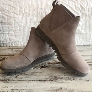 Brand new!  Sorel Harlow Chelsea Boots